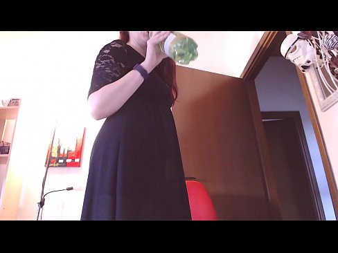 ❤️ Pokorna sužnja, ki obožuje umazane in sočne spodnjice, je po ogledu tega videa prisiljena masturbirati! ❌ Super seks na sl.bladesoul.top ❌❤