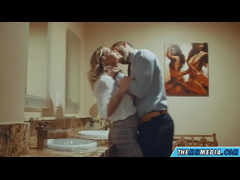 ❤️ Ko vas prsata blondinka zapelje na javnem stranišču ❌ Super seks na sl.bladesoul.top ❌❤